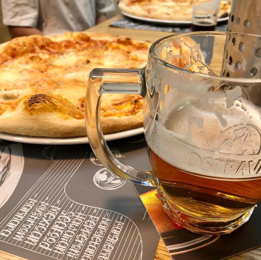 Penzion&Pizzerie U Massima Vyskov Bagian luar foto